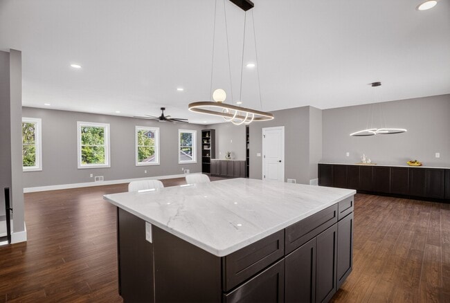Photo - 225 Wilbert St