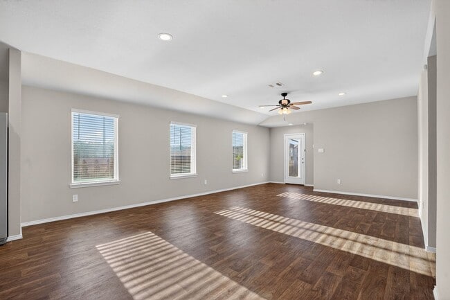 Photo - Beautiful 4 Bed Home in Mill Creek Estates | Open Floor Plan + Appliances Included!