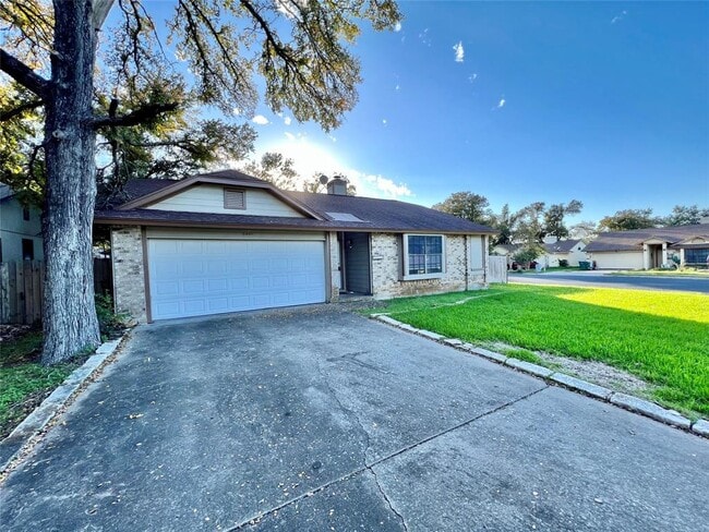 Photo - 3401 Larkspur Way
