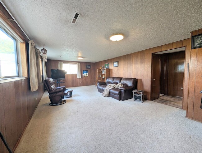 Photo - 60P Unit 60D