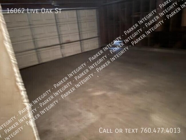 Photo - 16062 Live Oak St