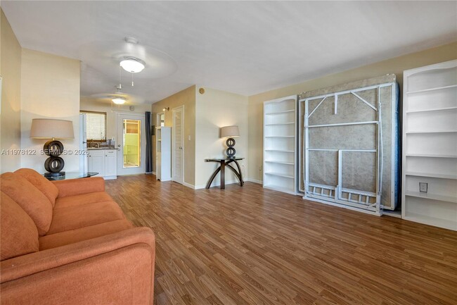 Photo - 851 Meridian Ave Unit 22