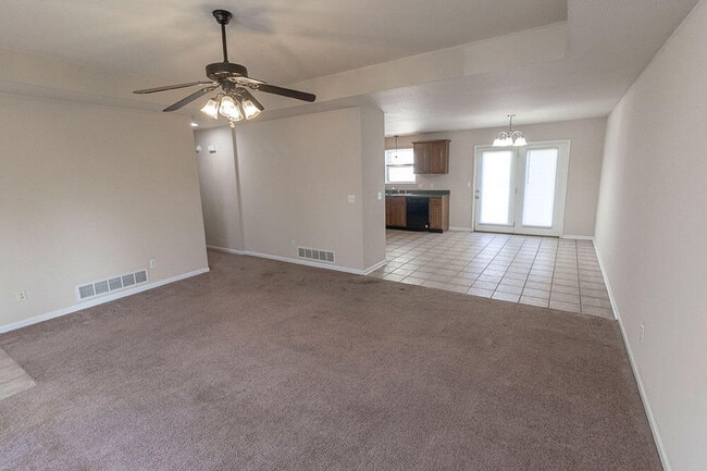 Photo - 1900 Field St