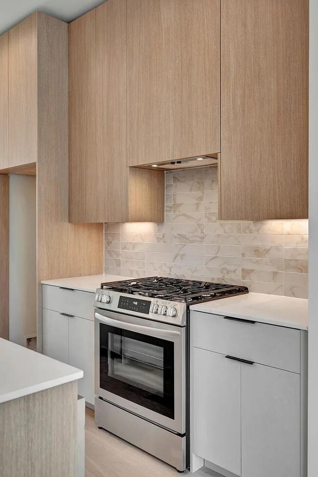 Photo - 1263 John St