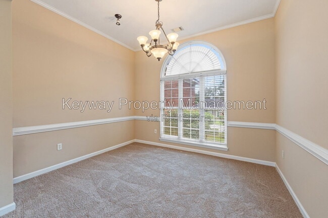 Photo - 803 Bell Springs Ct