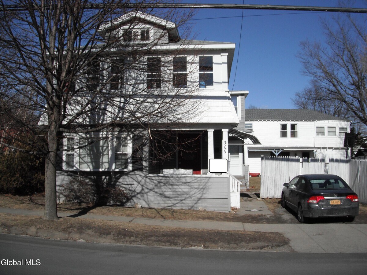 Photo - 309 Vliet St Unit #1