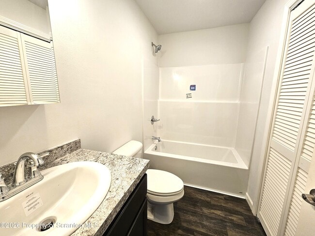 Photo - 609 E Gibson St