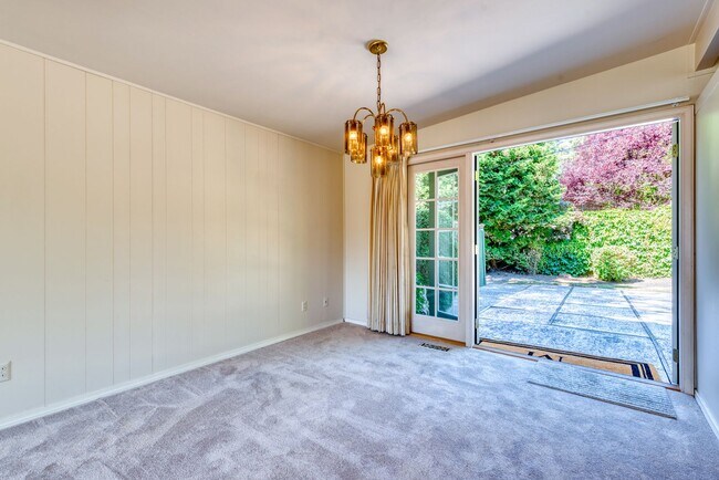 Photo - Bellevue Home