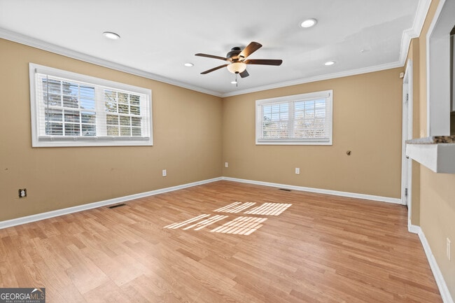 Photo - 159 Walnut St NW