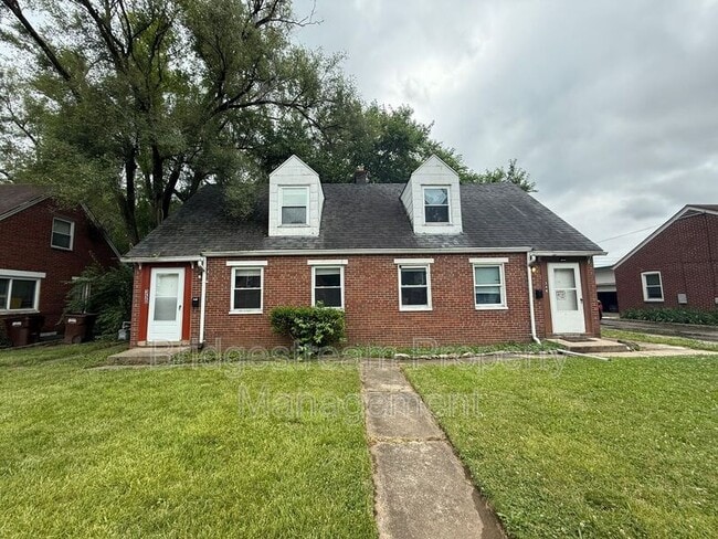 Building Photo - 350 Wallace Dr