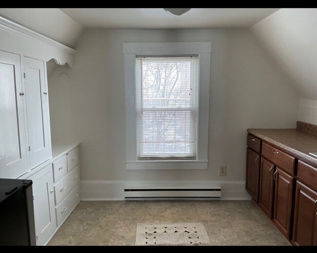 Photo - 28 Russell St Unit 3