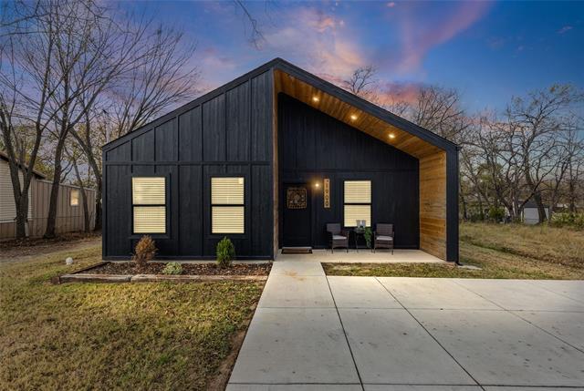 Photo - 1900 Rosemary