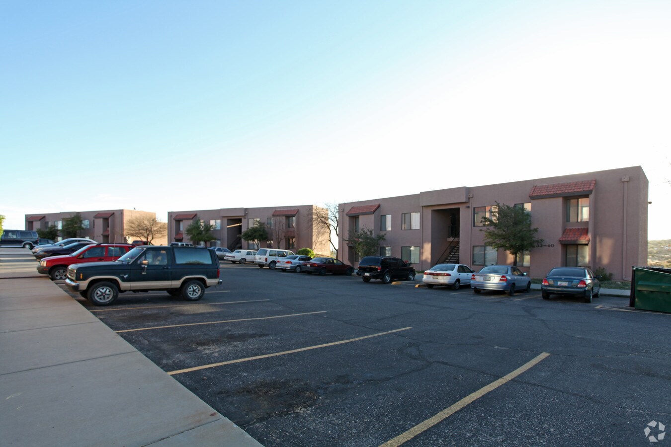 Photo - Oracle Apartments