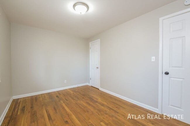 Photo - 120 Laurel St