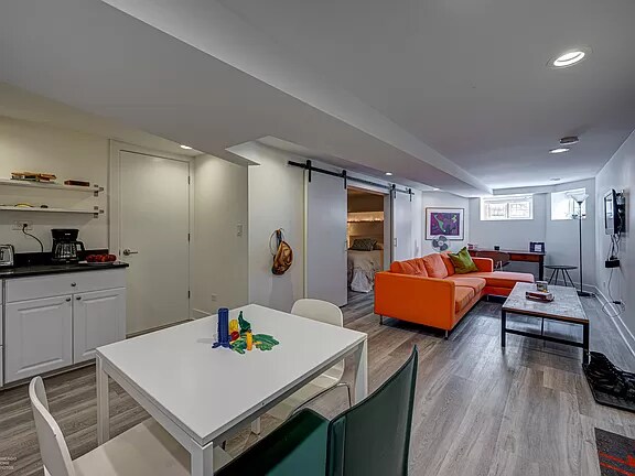 Photo - 2847 W Shakespeare Ave Unidad Garden