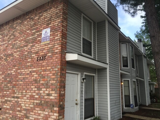 Building Photo - 3023 Toulon Dr Unit 3023-A