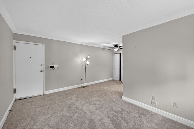 Photo - 2237 Farrington Ave