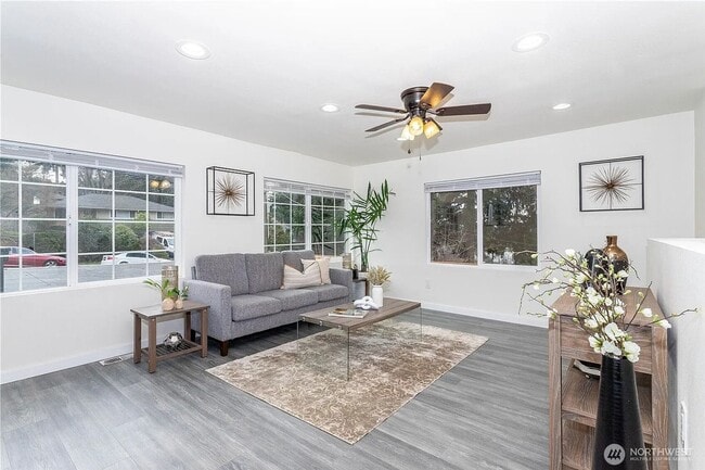 Photo - Beautifully Renovated 4-Bedroom Home in Desirable Arbor Heights!