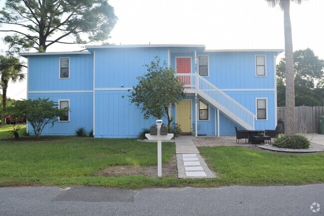 Building Photo - 725 7th Ave N Rental
