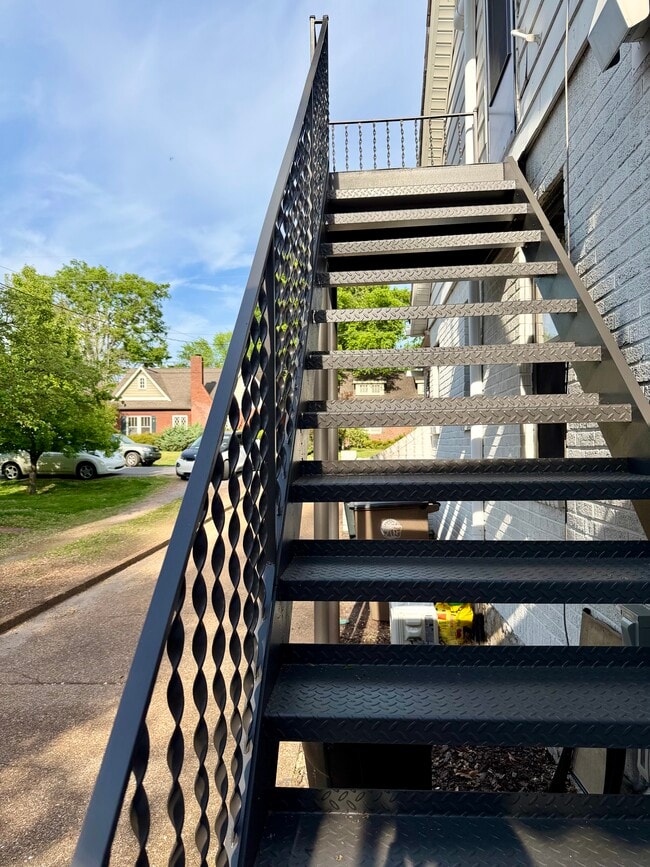 Photo - 2309 Cisco St