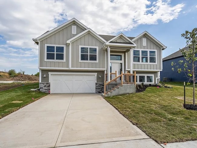 Building Photo - 3545 Corbin Dr