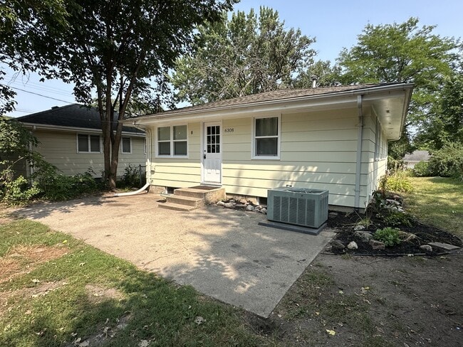 Photo - 6308 Logan Ave S