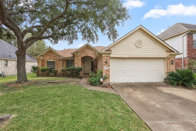 Photo - 17819 Scenic Oaks Dr