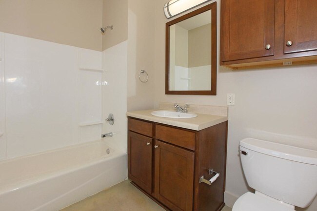 Photo - 438 Main Street