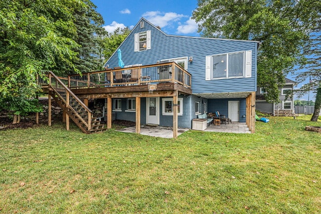 Photo - Year Round Rental Available on Wall Lake