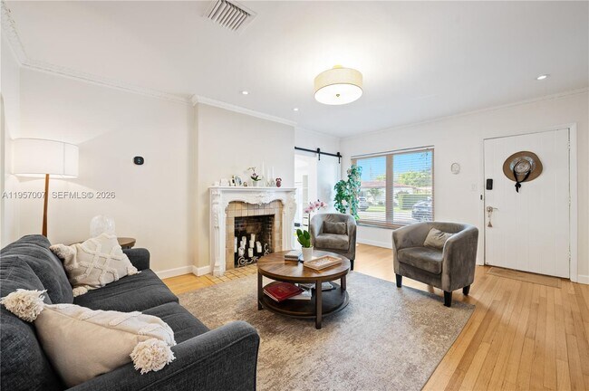 Photo - 4420 SW 14th St