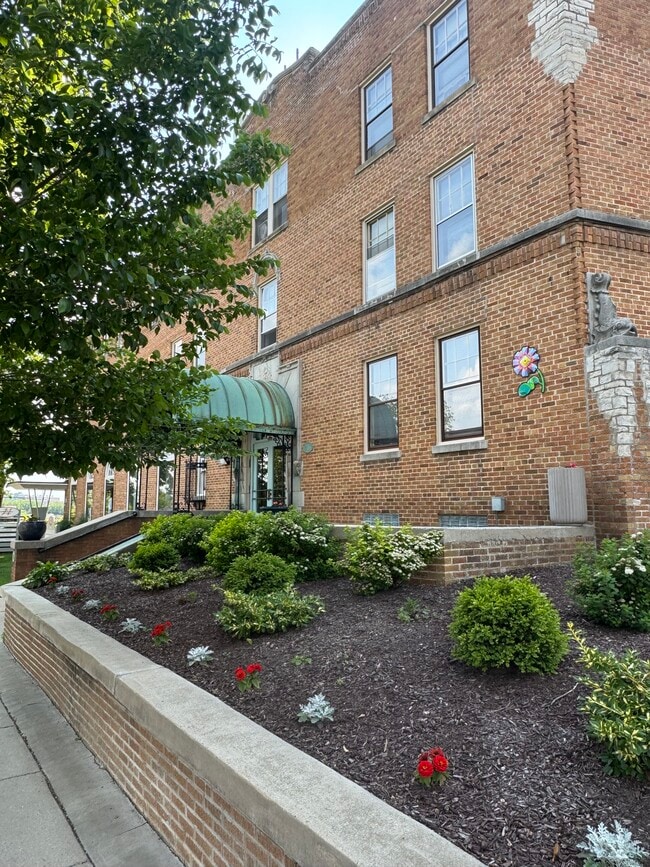 Photo - 7416 Harwood Ave Condo Unit 305