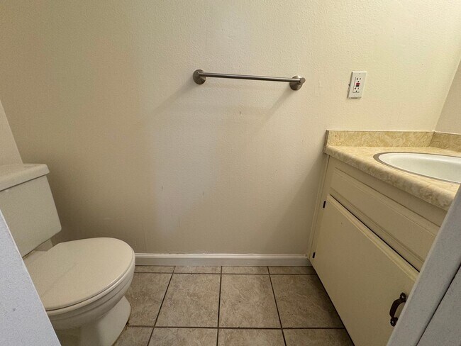 Photo - 4400 Tierra Verde St Unit B