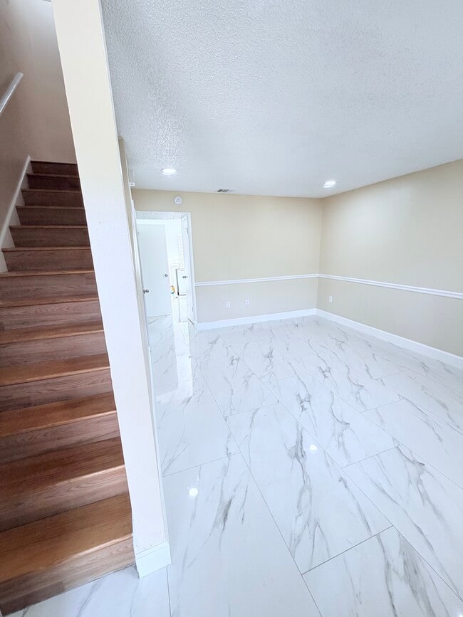 Photo - 159 Sheeler Ave