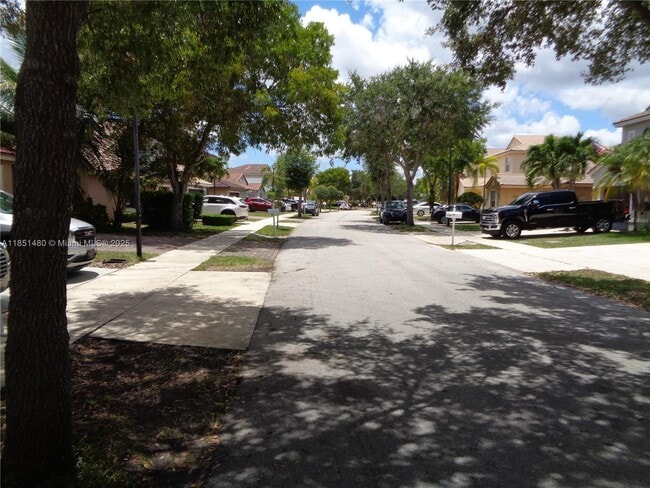 Photo - 2060 SE 14th St