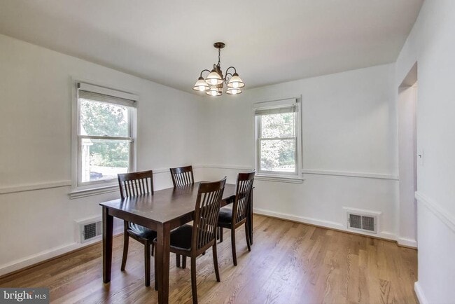 Photo - 4600 Jones Bridge Rd