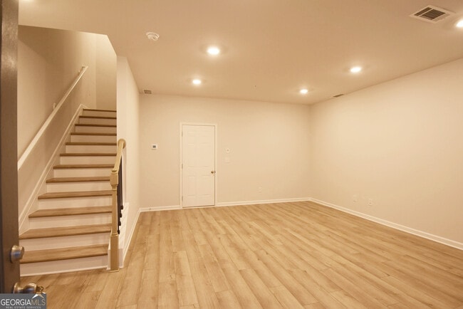 Photo - 140 Reese St