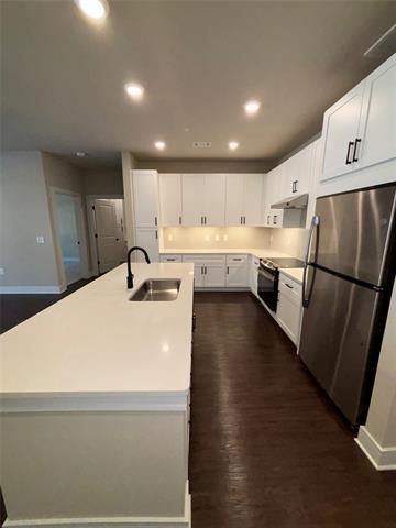 Building Photo - 111 Town Pl Unit 131 Rental
