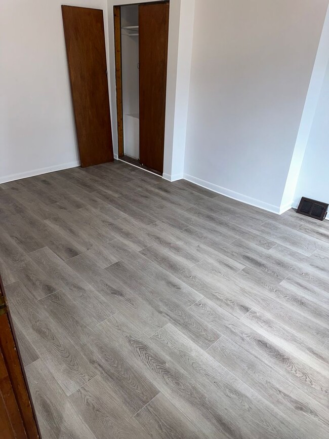 Photo - 338 Pearl St