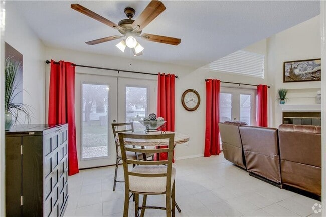 Building Photo - 631 Cimarron Trail Rental