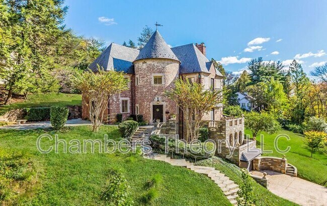 Photo - 2701 32nd St NW