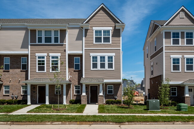 Building Photo - 2500 Normandy Rd