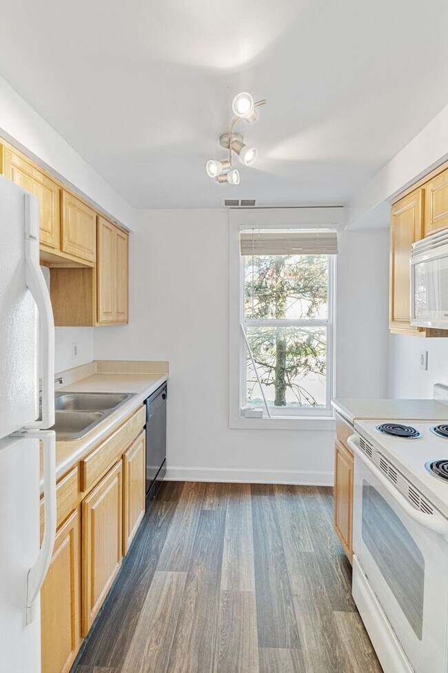 Photo - 3534 E Fall Creek Pkwy N Dr Unit D