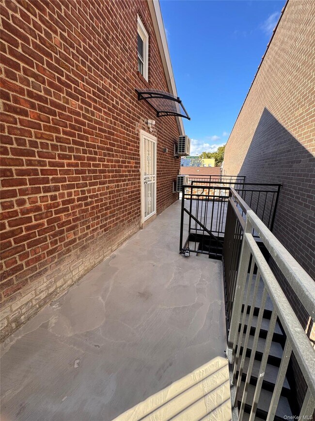 Photo - 609 Ovington Ave Unidad 2