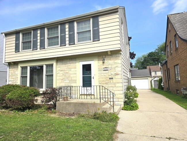 Photo - 2626 N 73rd St Apartment