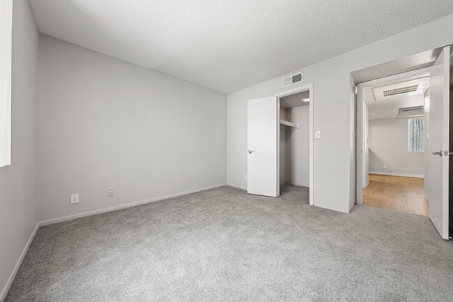 Villatree Apartments