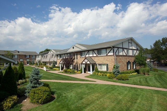 Photo - Fairfield Greens At Holbrook