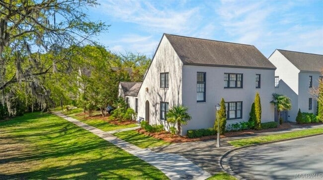 Photo - 7832 Ebury St