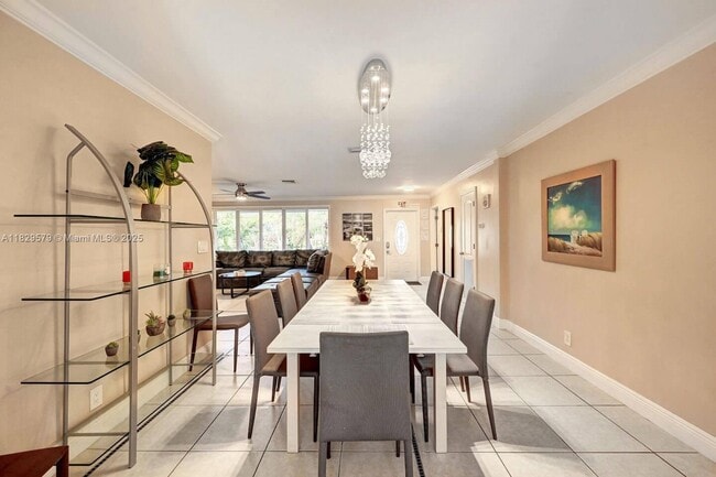 Photo - 1228 Johnson St