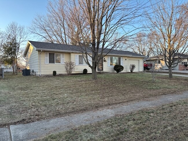 Building Photo - 608 Lincoln St