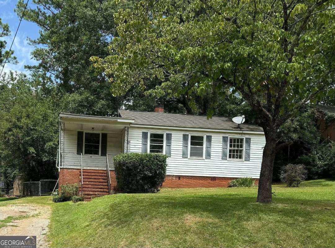 Photo - 208 Rutland Cir House